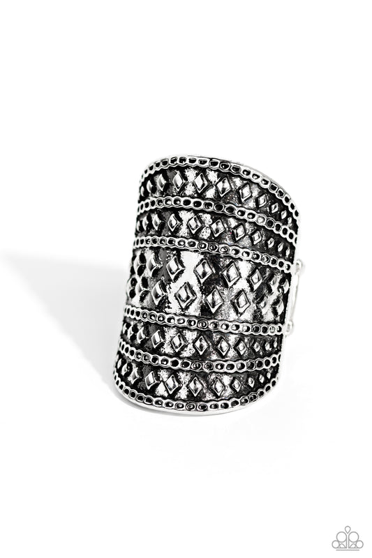 diamondback-bravado-silver-ring-paparazzi-accessories